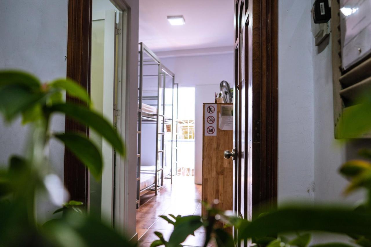 The Crib Vietnam Hostel Ho Chi Minh City Bagian luar foto